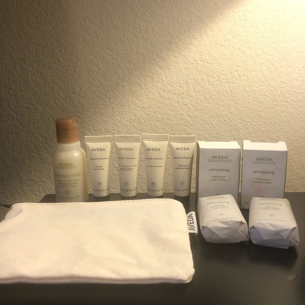 10pc Aveda Travel Hair Care and Body Care Set